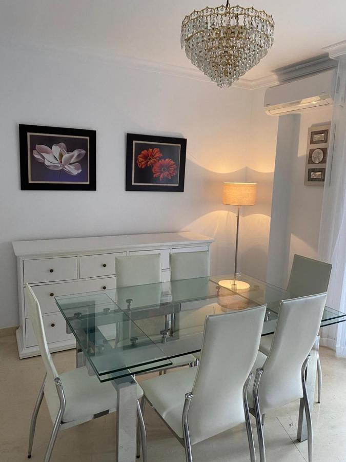 Apartamento En Pleno Centro De Cordoba Luaran gambar